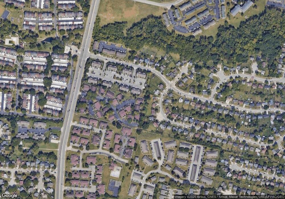 800 Pipers Run Ct unit 800, Columbus, OH 43228 - photo 1