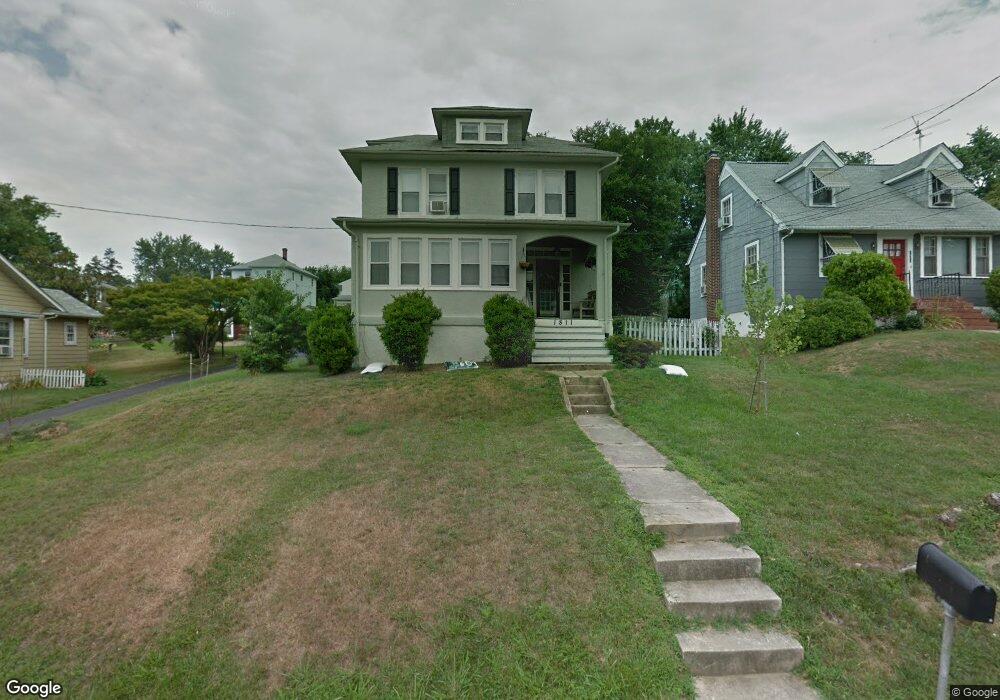 1811 Park Ave, Halethorpe, MD 21227 - photo 1