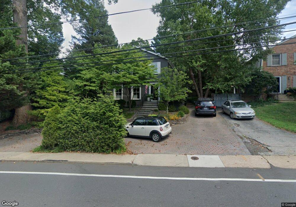 7001 Brookville Rd, Chevy Chase, MD 20815 - photo 1