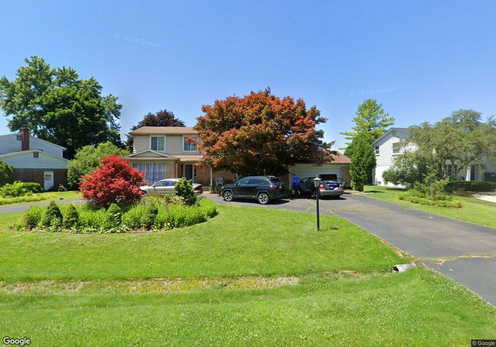 5464 Centerbrook Dr, West Bloomfield, MI 48322 - photo 1