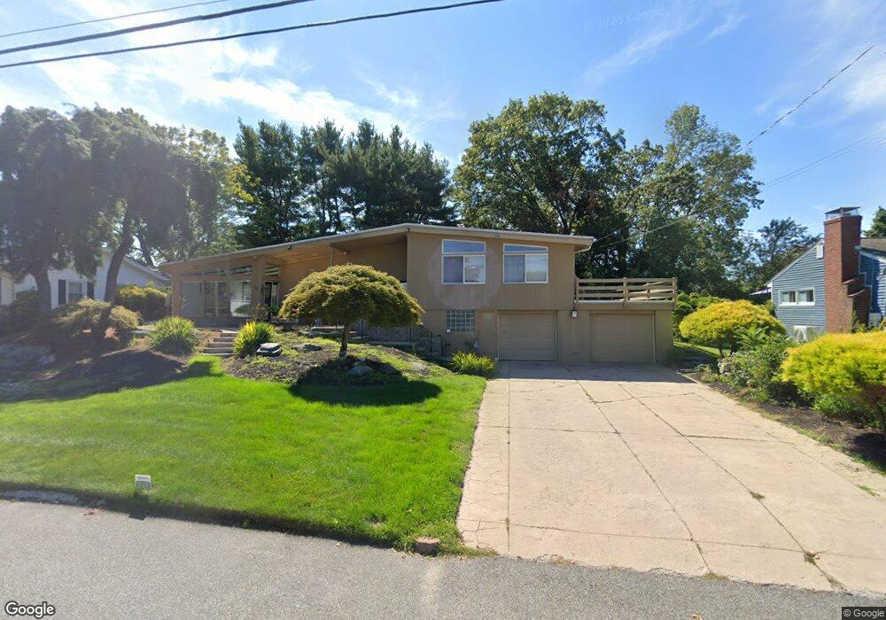 38 Belvedere Dr, Cranston, RI 02920 - photo 1