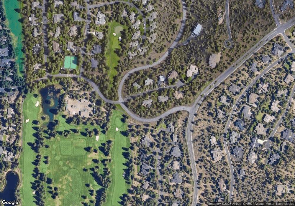 2305 NW Fernie Ct, Bend, OR 97701 - photo 1