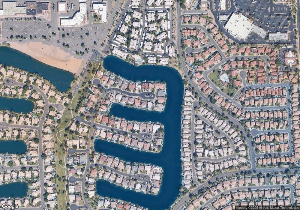 2111 E Catamaran Dr, Gilbert, AZ 85234 - photo 1