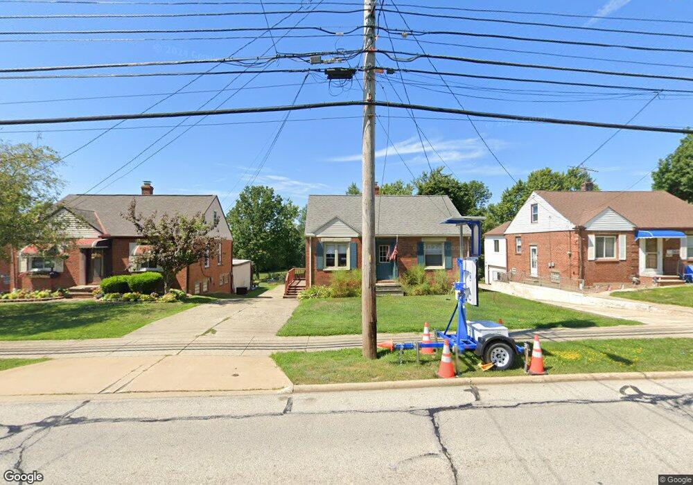 29505 Ridge Rd, Wickliffe, OH 44092 - photo 1