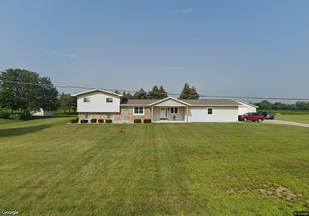 3282 S Reese Rd, Frankenmuth, MI 48734 - photo 1