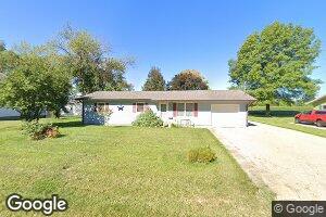822 S Indiana St, Ashmore, IL 61912