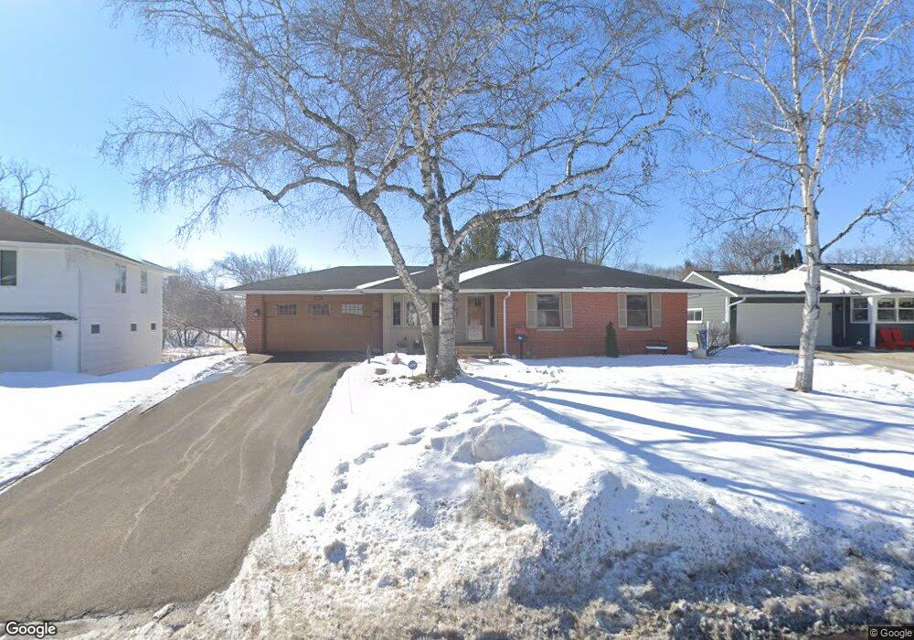 5165 Abercrombie Dr, Edina, MN 55439 - photo 1