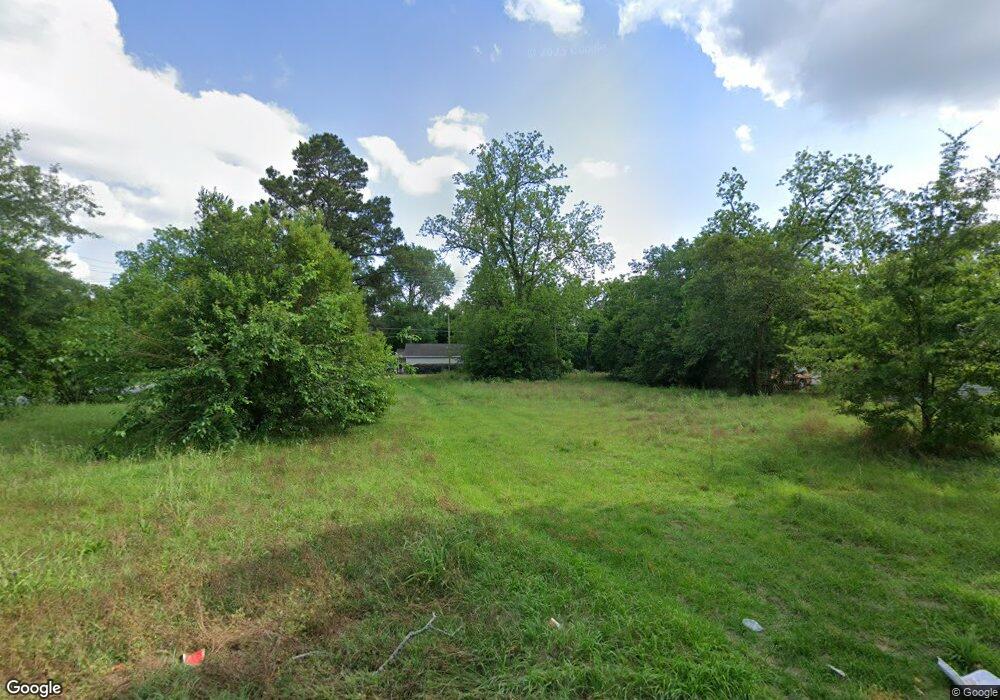 604 W Oconee St, Fitzgerald, GA 31750 - photo 1