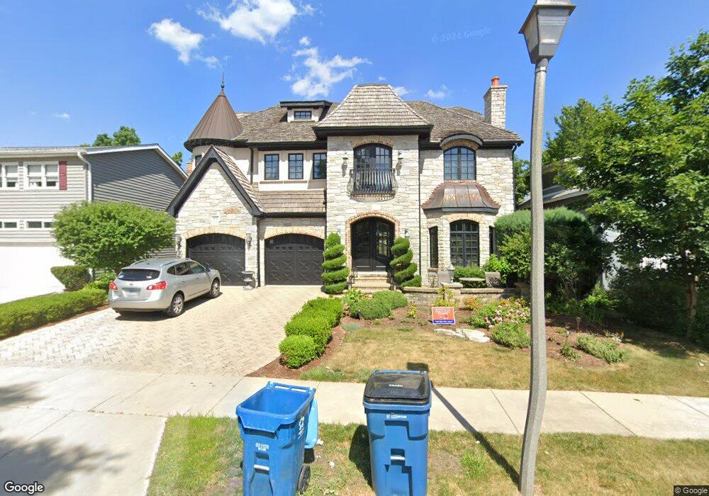 653 S Sunnyside Ave, Elmhurst, IL 60126 - photo 1