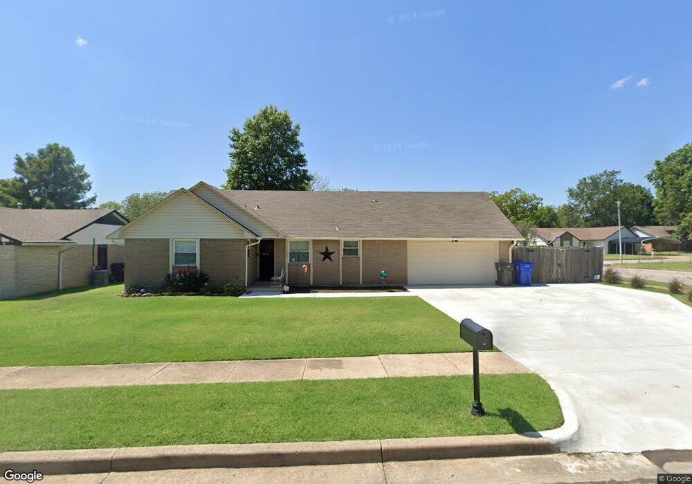 1700 S 5th Place, Broken Arrow, OK 74012 - photo 1