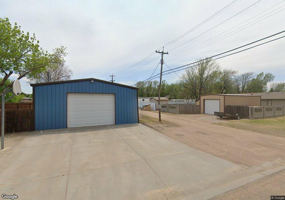 904 S Madison St, Hugoton, KS 67951 - photo 1