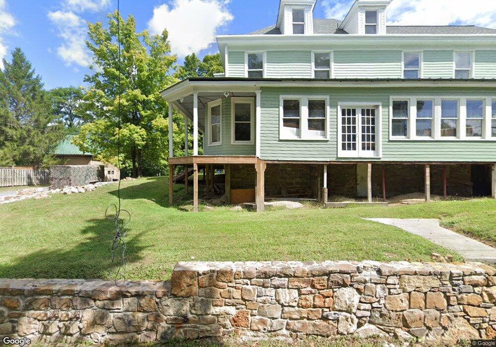 13 Pratt St, Berkeley Springs, WV 25411 - photo 1