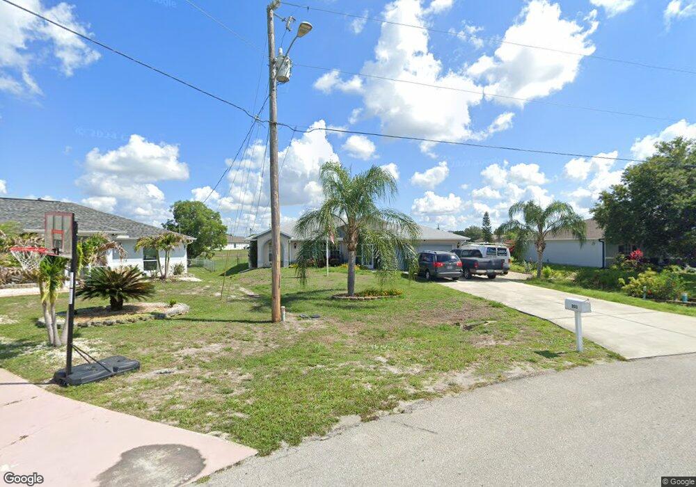 203 Manatee St, Fort Myers, FL 33913 - photo 1