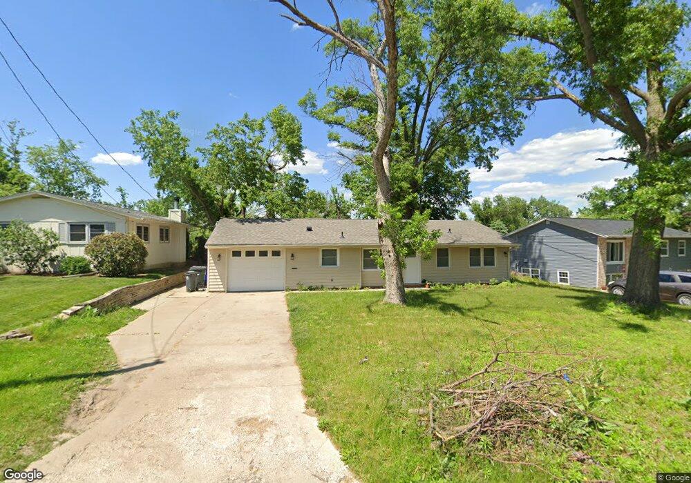 1273 33rd St SE, Cedar Rapids, IA 52403 - photo 1