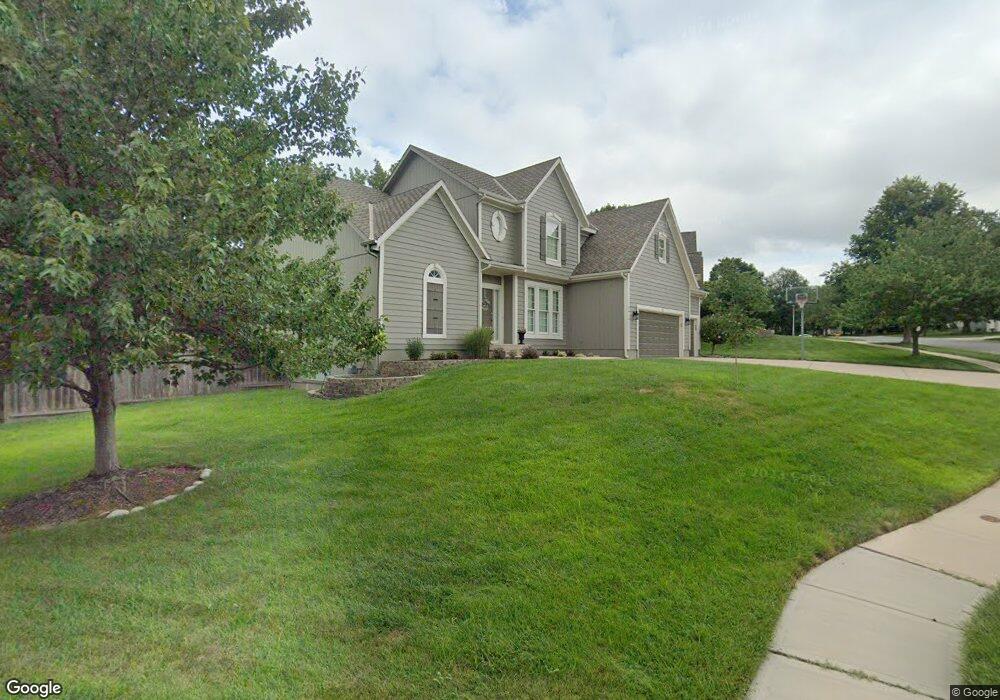 5914 W 154th St, Overland Park, KS 66223 - photo 1