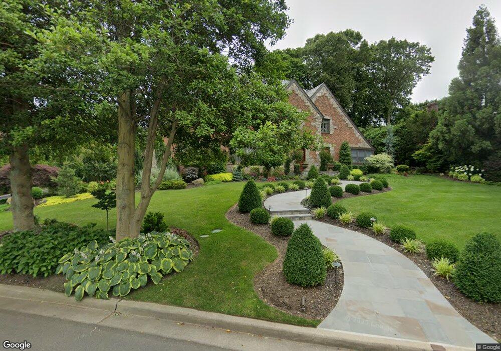 16 Harrow Ln, Manhasset, NY 11030 - photo 1