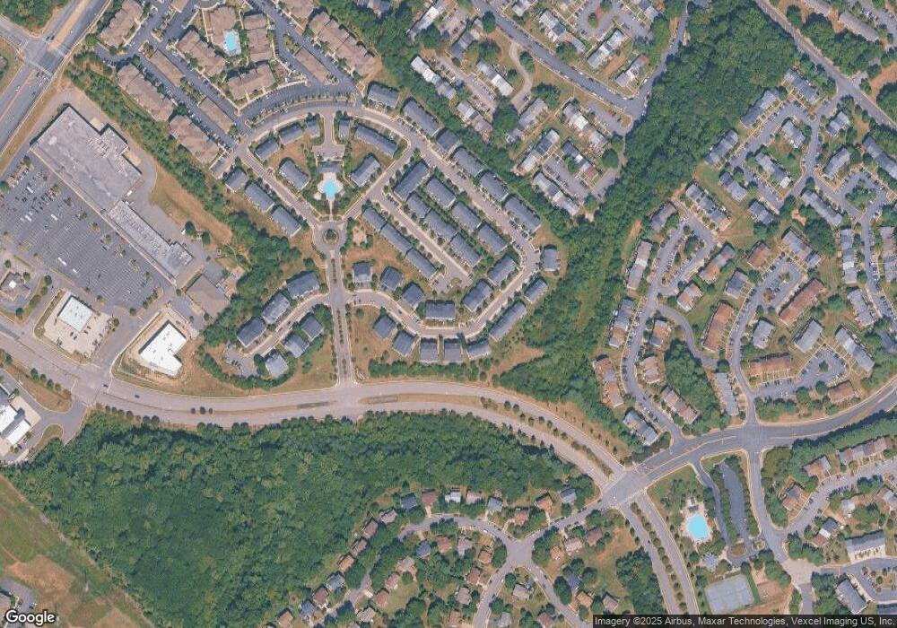 2855 Chinkapin Oak Ln unit 233, Woodbridge, VA 22191 - photo 1