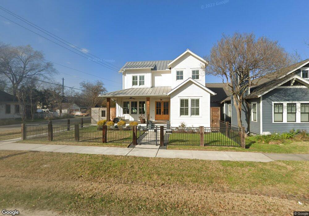 701 E 8th 1/2 St, Houston, TX 77007 - photo 1