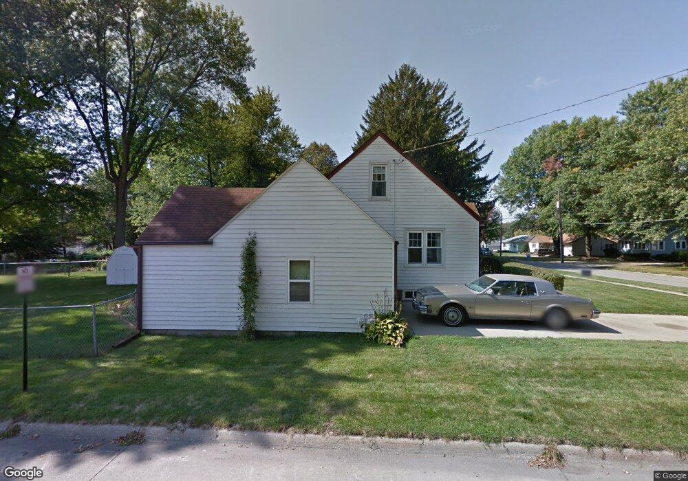 903 S 12th Ave W, Newton, IA 50208 - photo 1