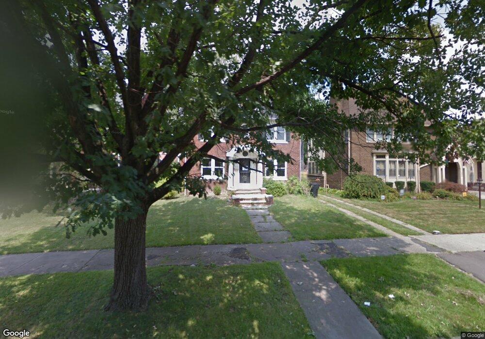 2264 Longfellow St, Detroit, MI 48206 - photo 1