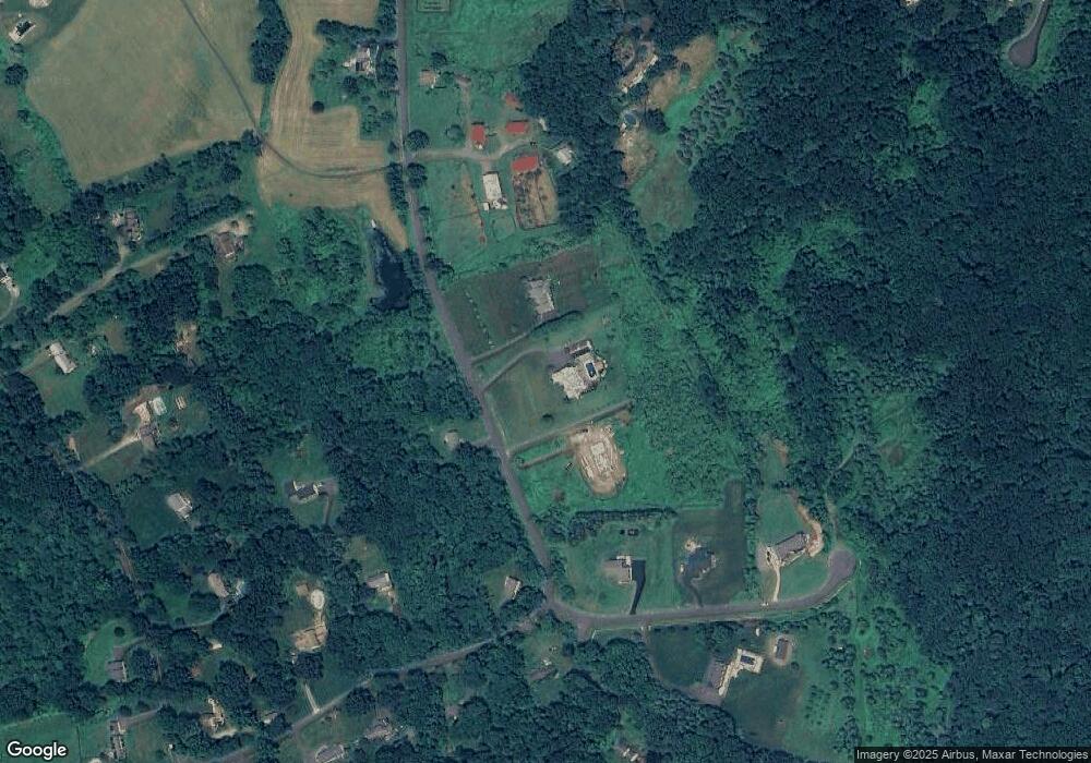 35 Hundred Acres Rd, Newtown, CT 06470 - photo 1