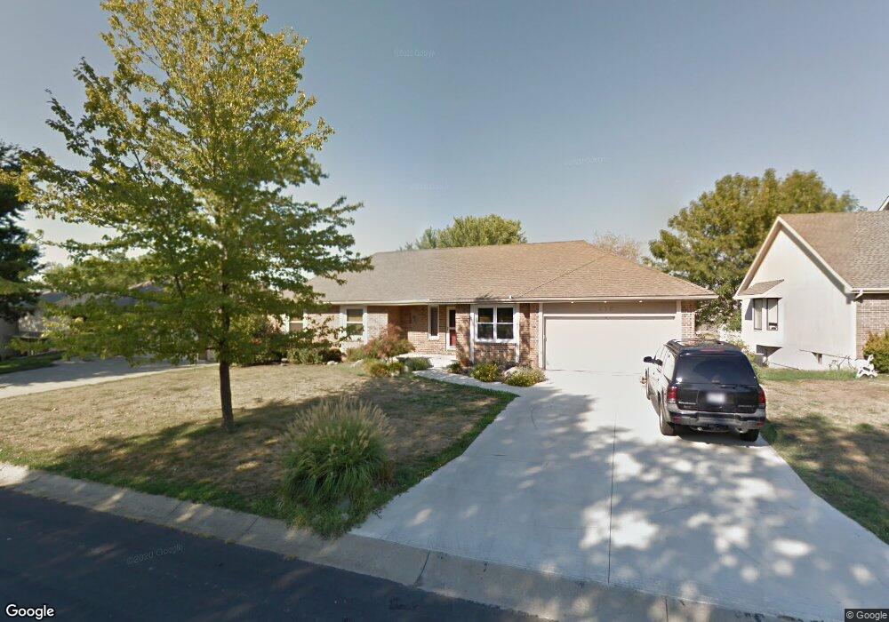 318 SW Marsh Wren St, Lees Summit, MO 64082 - photo 1