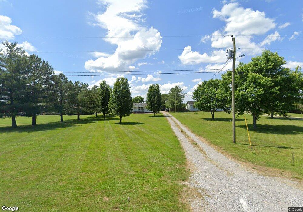 1579 Powell Ln, Lewisburg, TN 37091 - photo 1