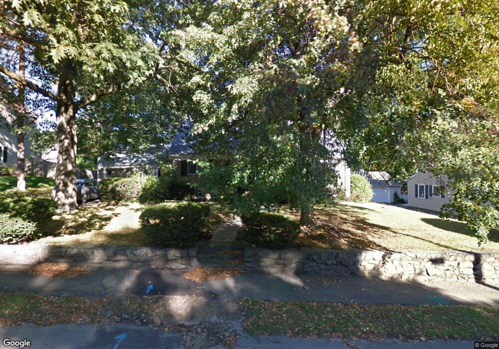 41 Woodledge Rd, Needham, MA 02492 - photo 1