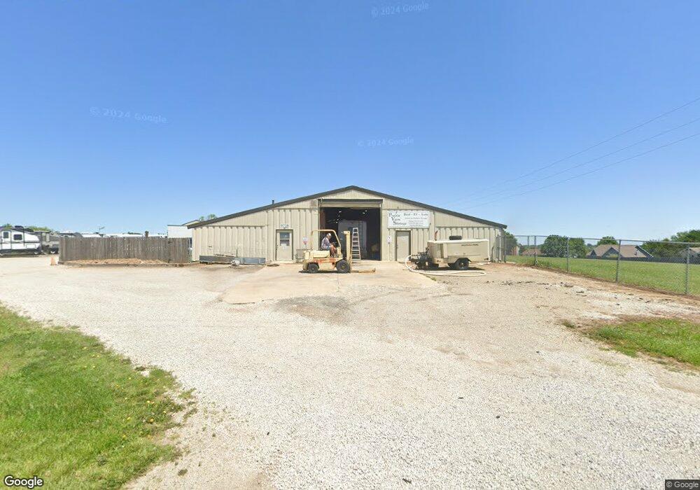 9738 SW 45th St, Topeka, KS 66610 - photo 1