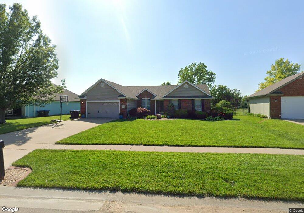 7738 SW 28th St, Topeka, KS 66614 - photo 1