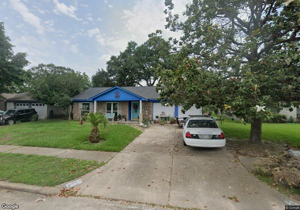 1203 Hidden Valley Dr, Houston, TX 77088 - photo 1