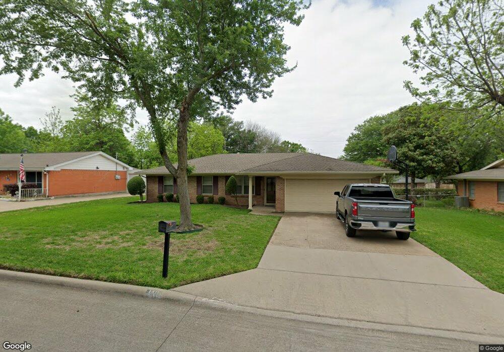 1411 Nichols St, Ennis, TX 75119 - photo 1