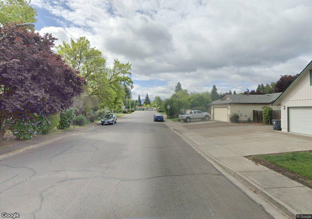 11012 Heather Ln, Central Point, OR 97502 - photo 1