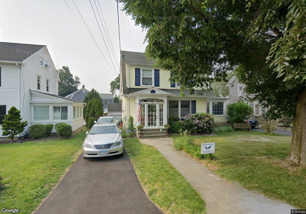 367 Meadowbrook Rd, Fairfield, CT 06824 - photo 1