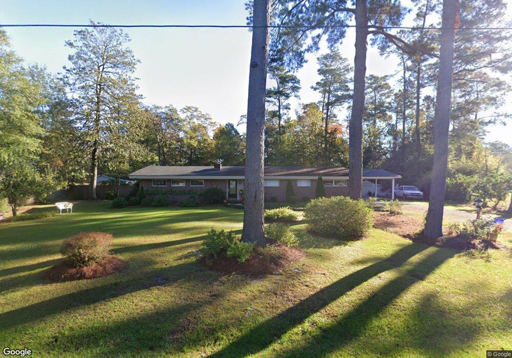 208 N Bickett St, Burgaw, NC 28425 - photo 1