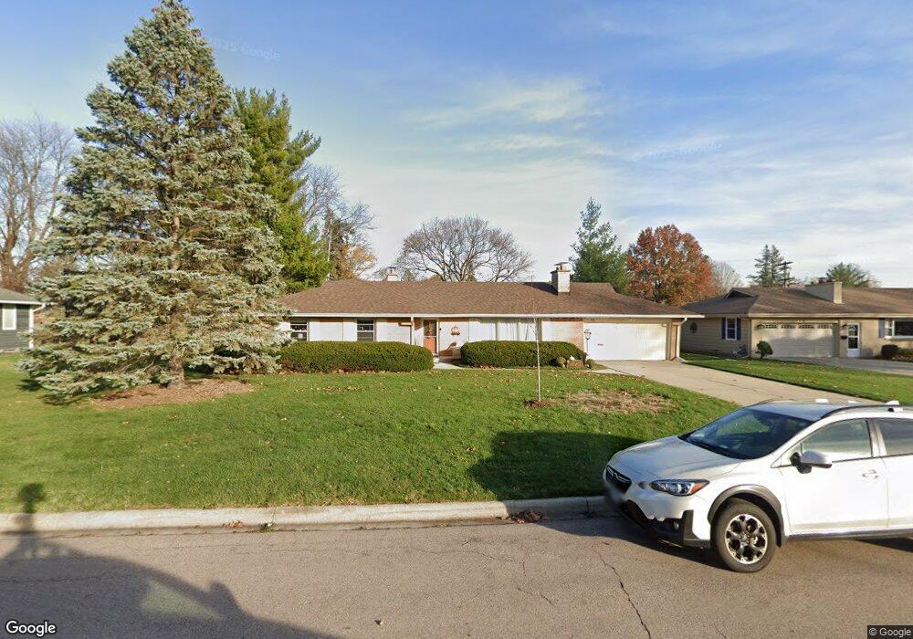 316 Alschuler Dr, Aurora, IL 60506 - photo 1