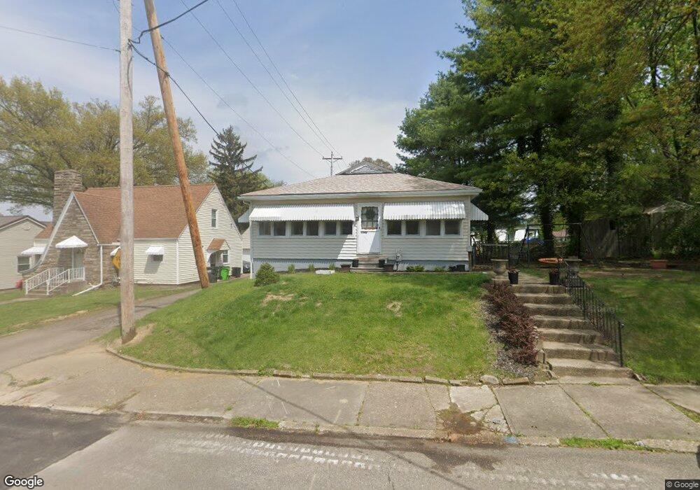 1300 Kenilworth Ave, Coshocton, OH 43812 - photo 1