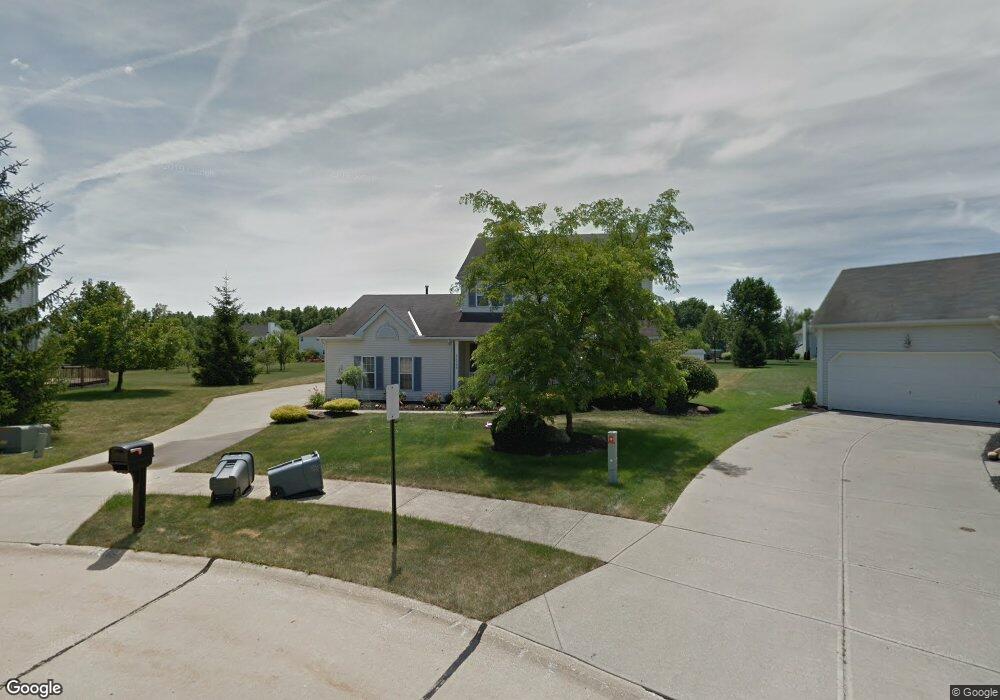 27065 Valeside Ln, Olmsted Falls, OH 44138 - photo 1