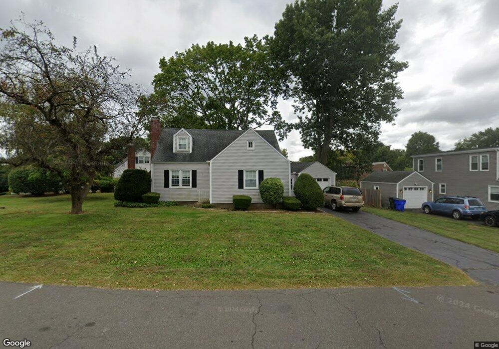 7 Cassilis Rd, West Hartford, CT 06107 - photo 1