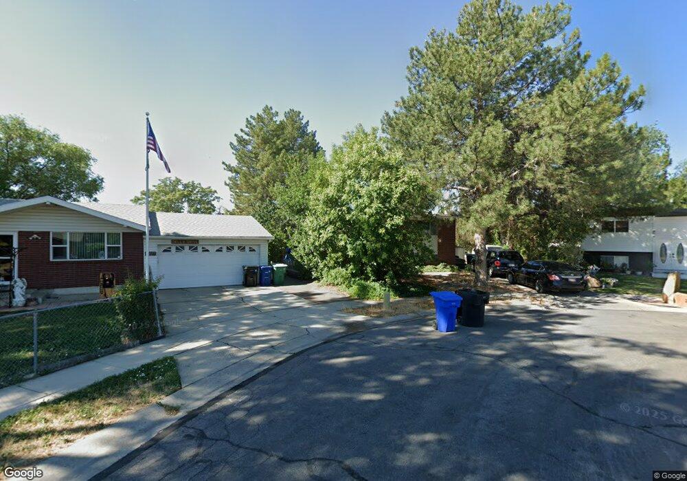 2041 Coppergate Cir, West Jordan, UT 84084 - photo 1