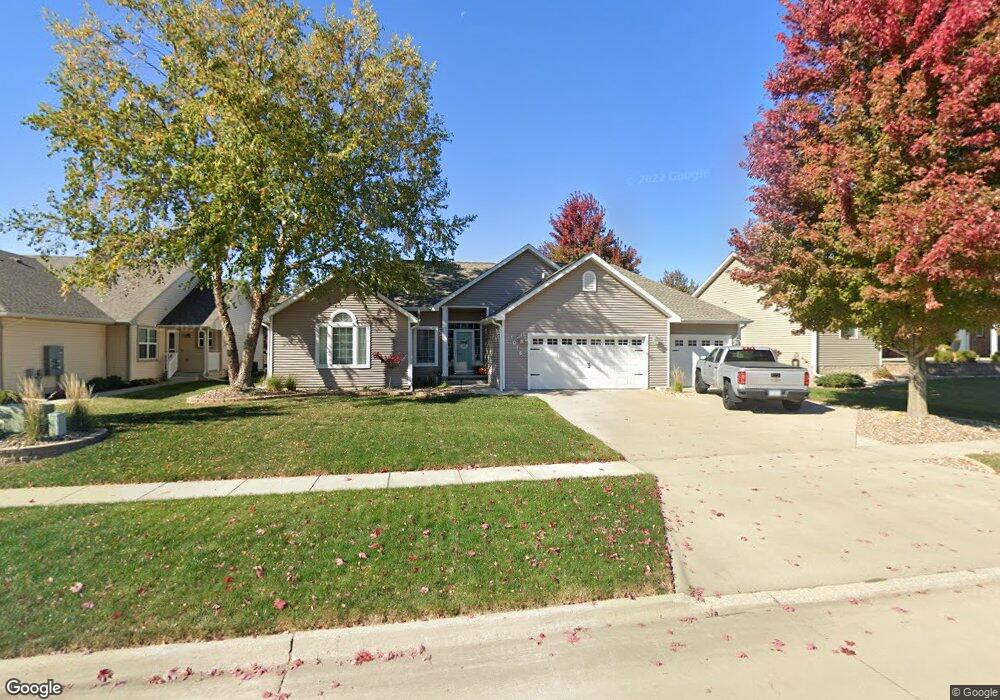 1015 W 16th St S, Newton, IA 50208 - photo 1