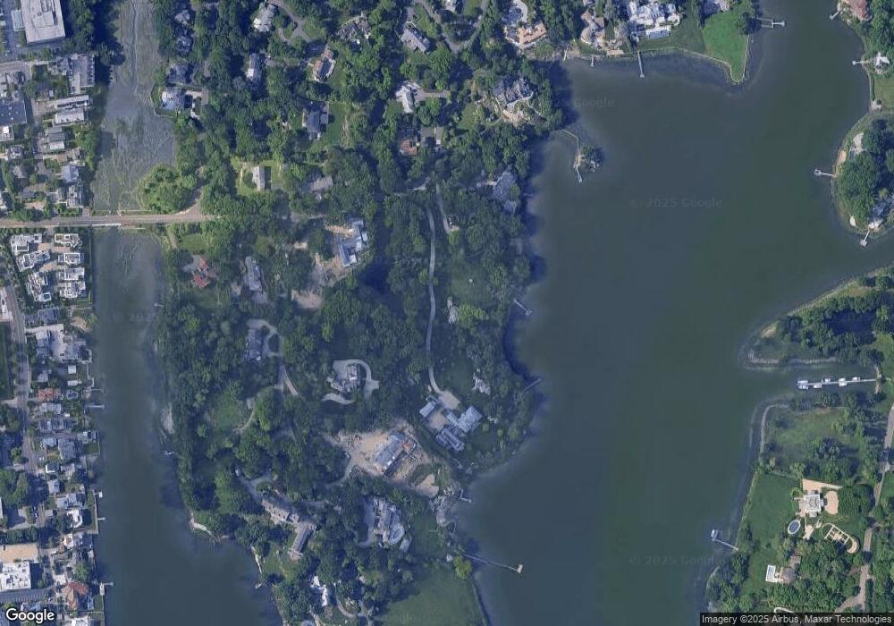 62 Oneida Dr, Greenwich, CT 06830 - photo 1