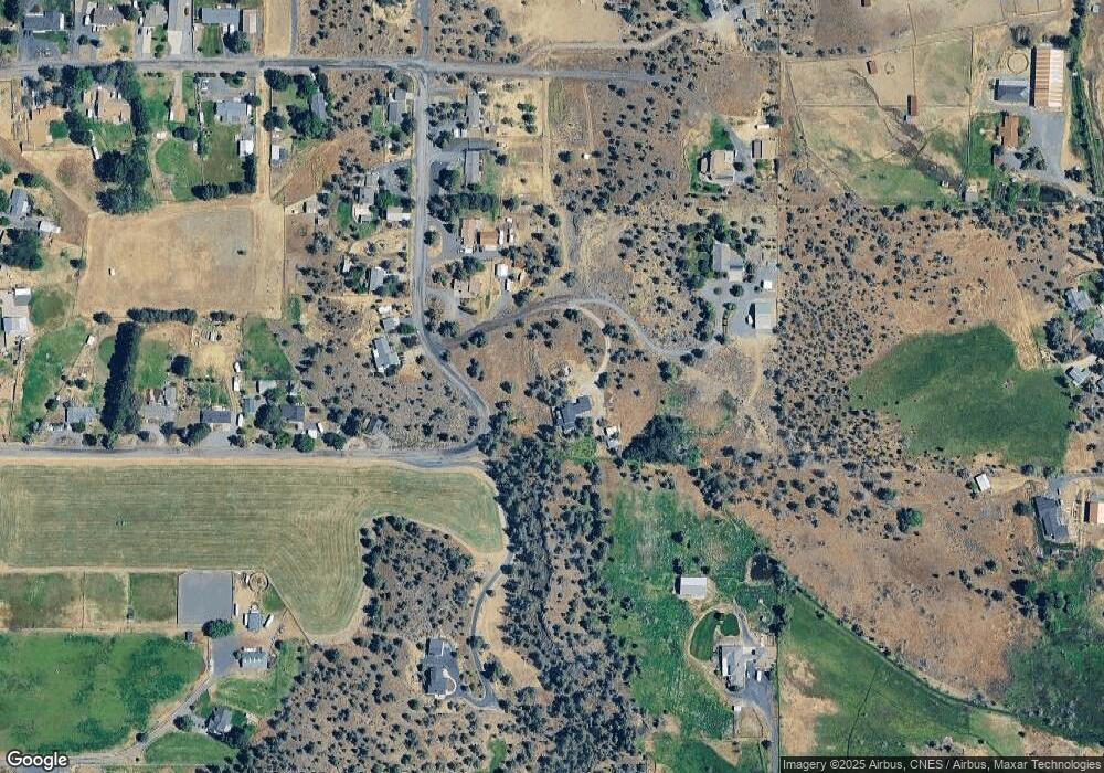 3660 NW Walnut Ave, Redmond, OR 97756 - photo 1