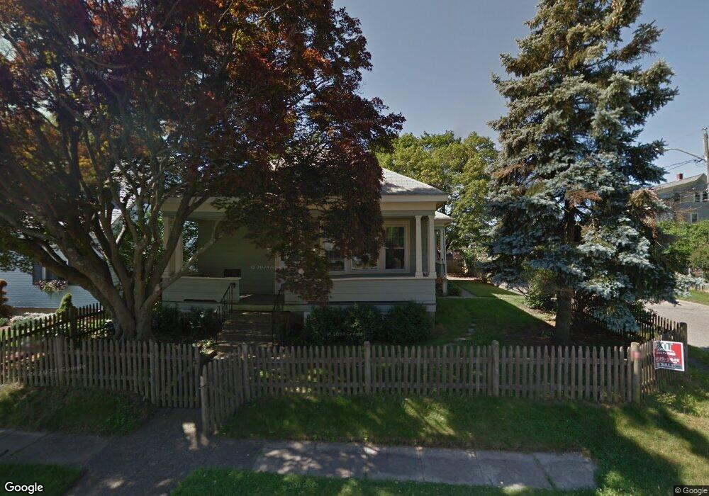 53 Warwick Rd, Pawtucket, RI 02861 - photo 1