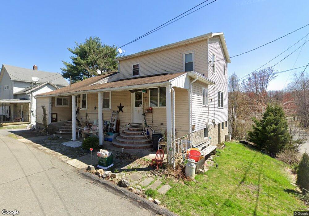 1024 Walnut St unit R, Taylor, PA 18517 - photo 1
