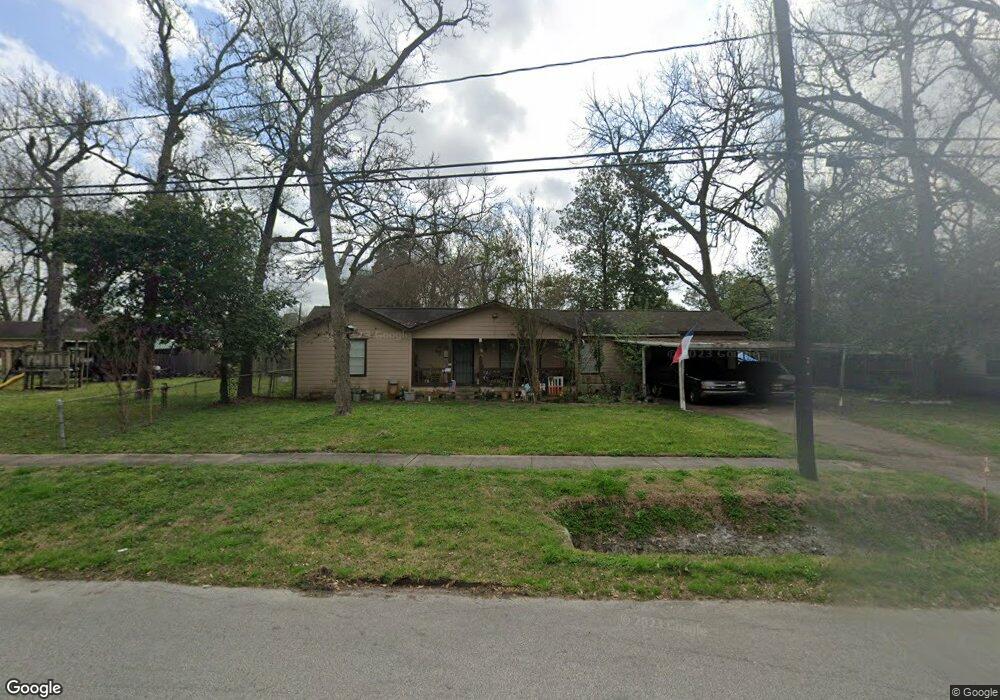 92 De Boll St, Houston, TX 77022 - photo 1