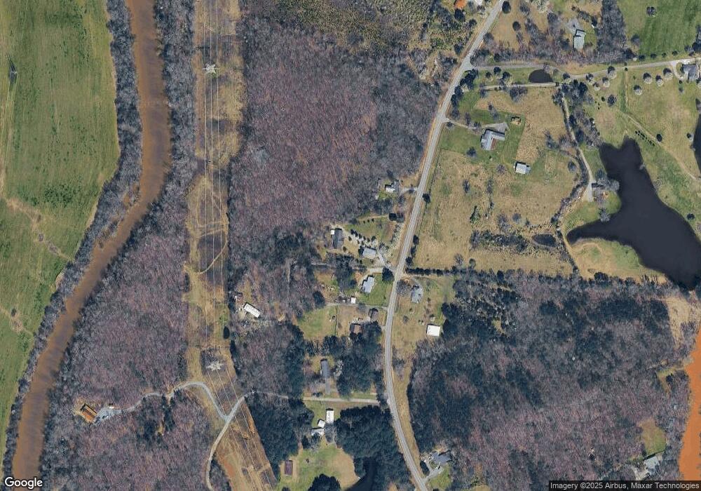 2408 Chatsworth Hwy, Calhoun, GA 30735 - photo 1