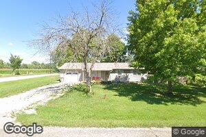 605 S 11th St, Marshall, IL 62441