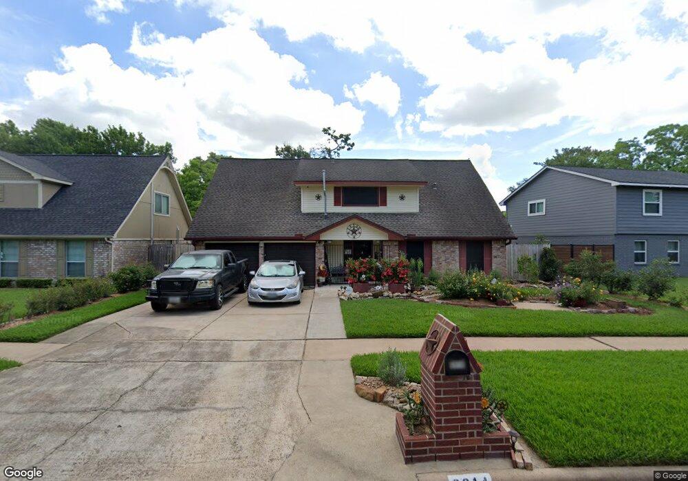 6914 Oak Bough Dr, Houston, TX 77088 - photo 1