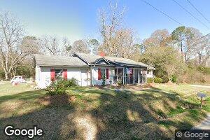 40 4th Ave, McRae-helena, GA 31055